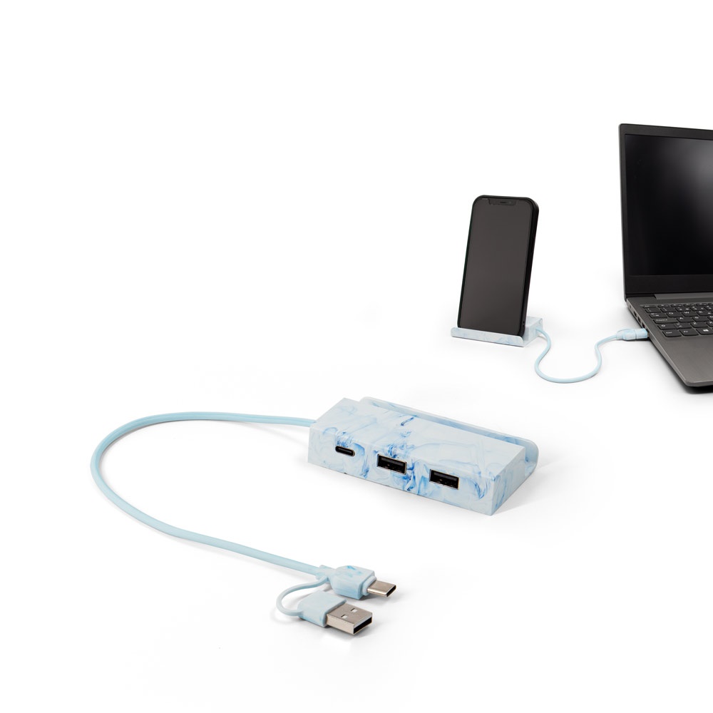 BERNERS HUB. Recycled PET (100% rPET) hub with main inputs and outputs